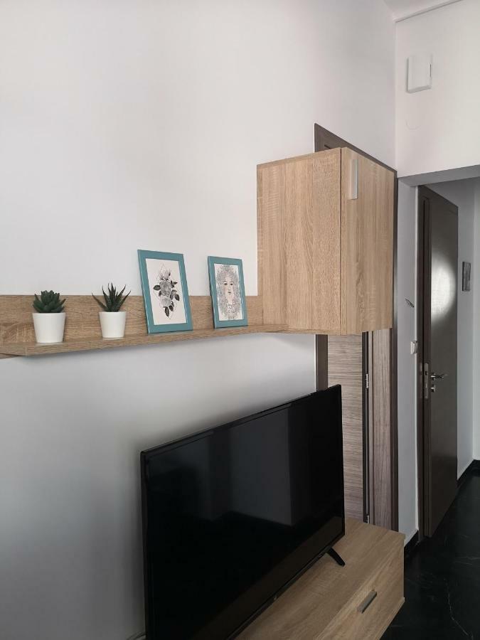 Explore Greece From Bright City Centre Apartment Chalkida Exterior foto